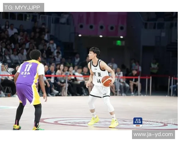 CBA徐杰领衔新一代篮球明星展现年轻力量与奋斗精神
